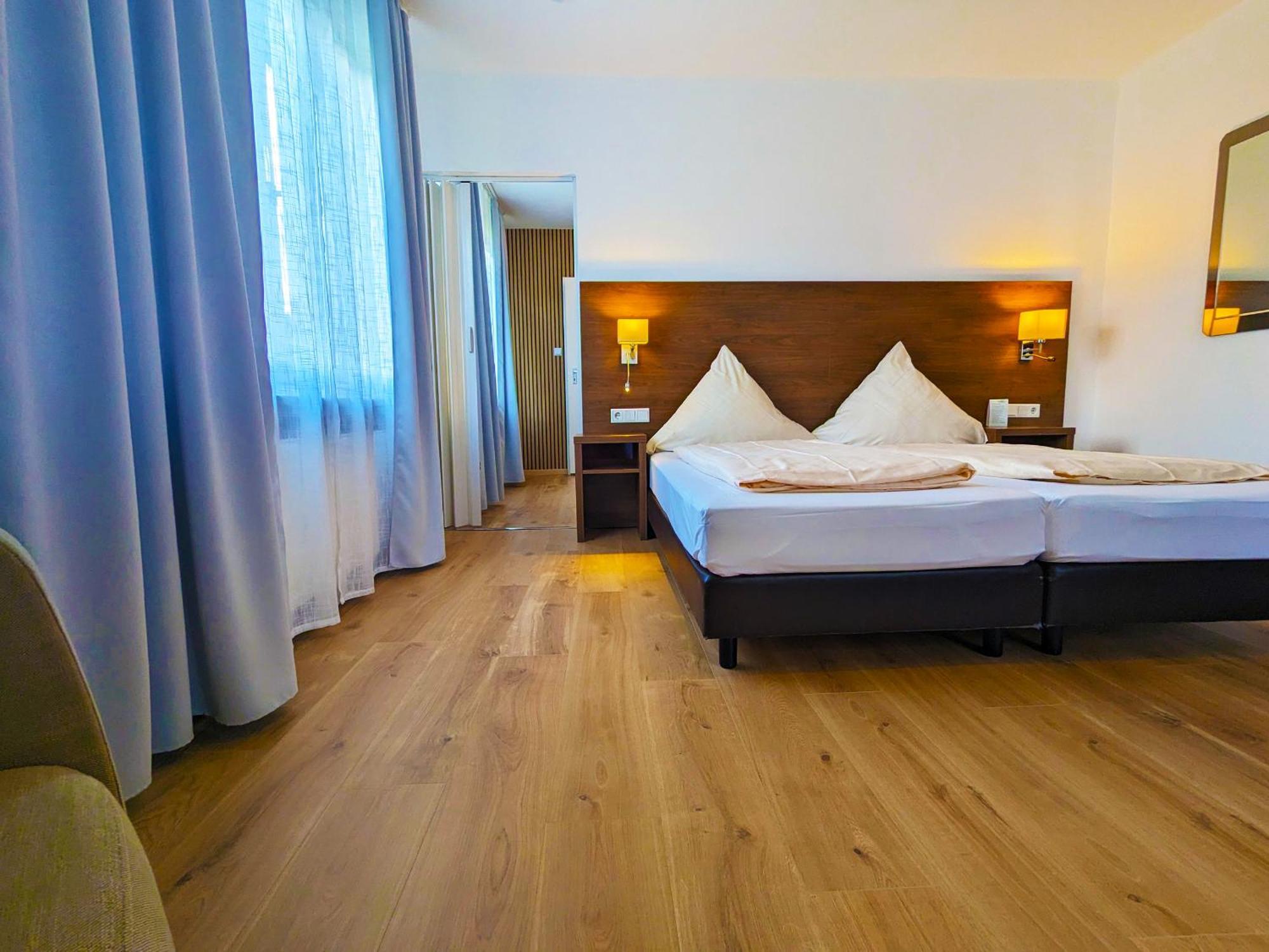 Hotel Berghof Wasserkuppe & Gaestehaus Fuldaquelle Gersfeld Kamer foto