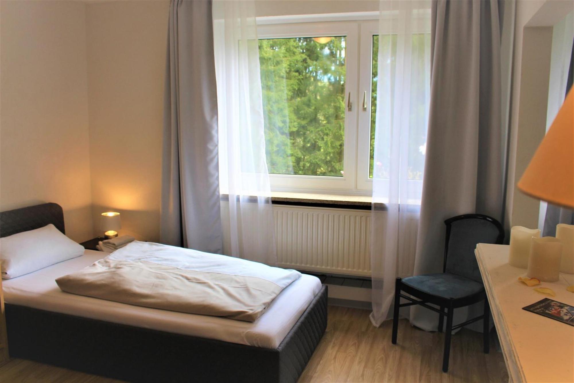 Hotel Berghof Wasserkuppe & Gaestehaus Fuldaquelle Gersfeld Kamer foto